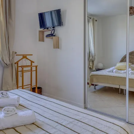 Les Palmiers-4 By Interhome شقة *