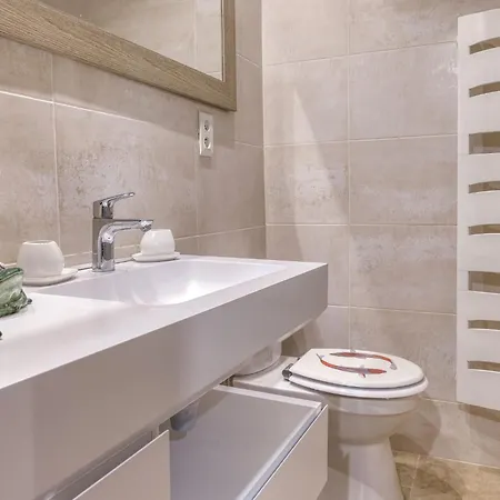 Les Palmiers-4 By Interhome *